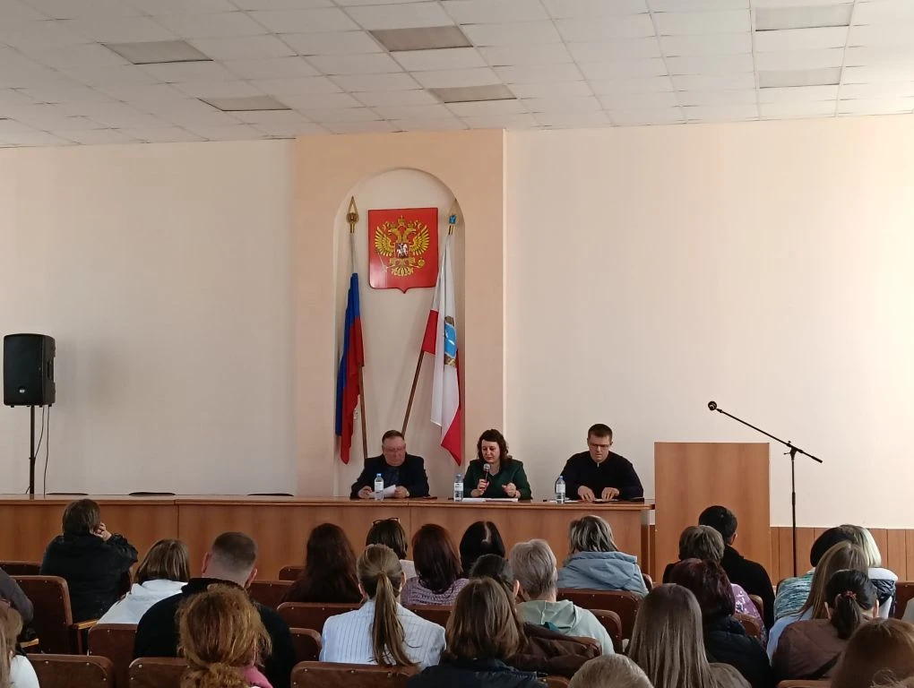 В здании сельского хозяйства состоялось рабочее совещание.