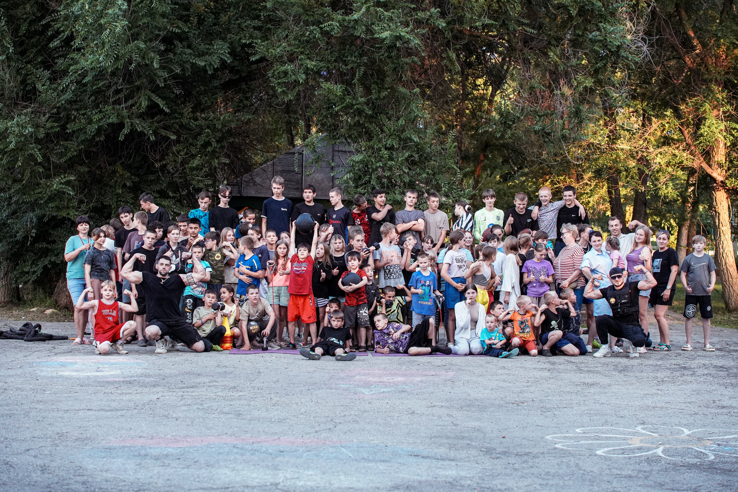 В субботу, 5 июля, в детском оздоровительном лагере «Радуга» ГБОУ СО &quot;Школа-интернат г. Пугачева&quot;, в рамках проекта «Функциональные тренировки «Территория спорта. Кроссфит-игры», прошла летняя открытая тренировка по кроссфиту..