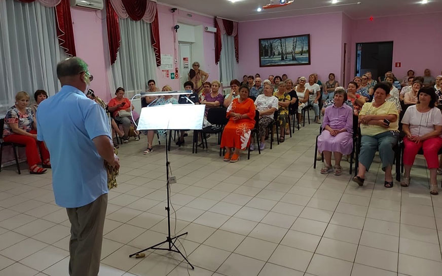 Все самое волшебное случается в промежуток между июнем и августом.