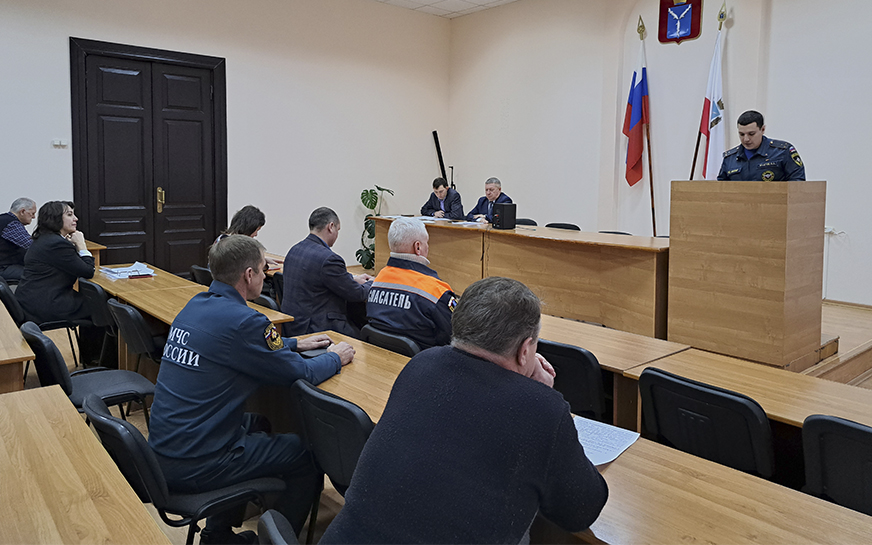 Состоялось заседание комиссии по предупреждению и ликвидации чрезвычайных ситуаций и обеспечению пожарной безопасности.