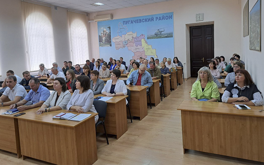 28 августа в администрации Пугачёвского района состоялось постоянно действующее совещание.