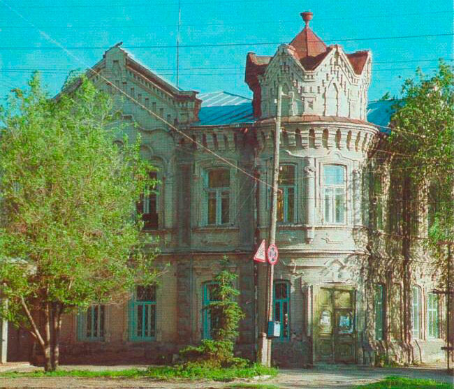 Здание бывшего Николаевского Русско-торгового банка.