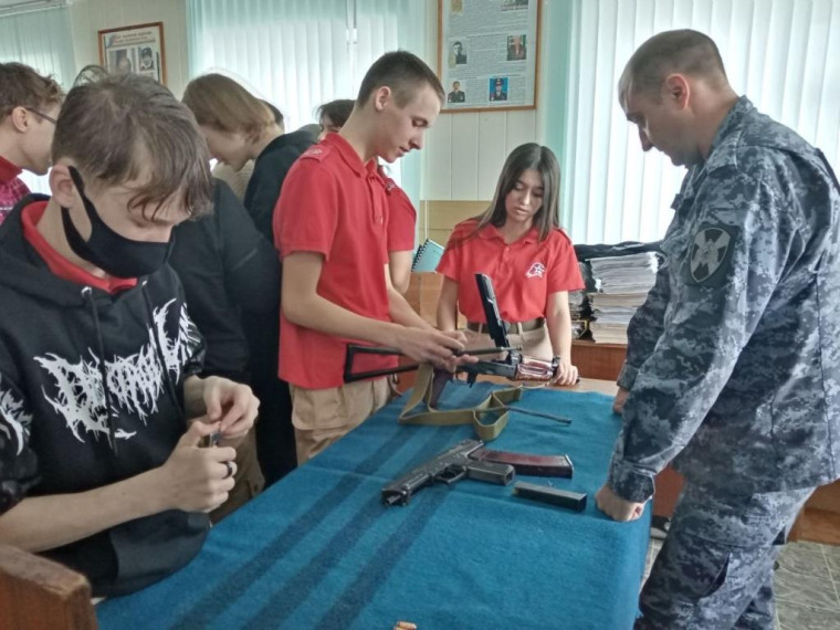День открытых дверей в ОВО по г. Пугачеву - филиала ФГКУ "УВО ВНГ России по Саратовской области"..